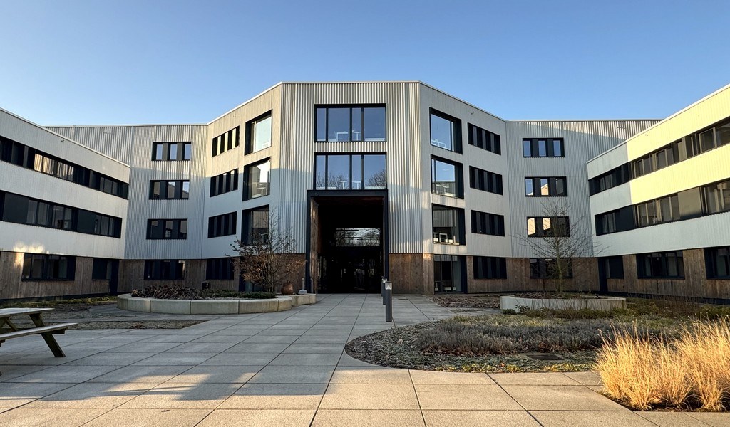 Volledig vernieuwde kantoren te huur in Zwijnaarde