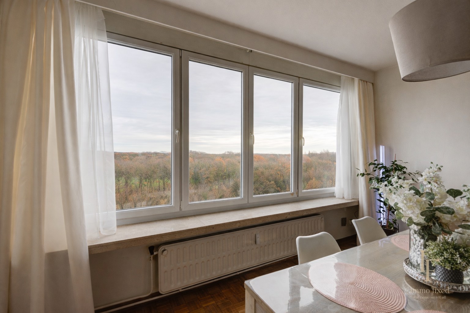 Instapklaar appartement met terras, uitzicht én garagebox! 