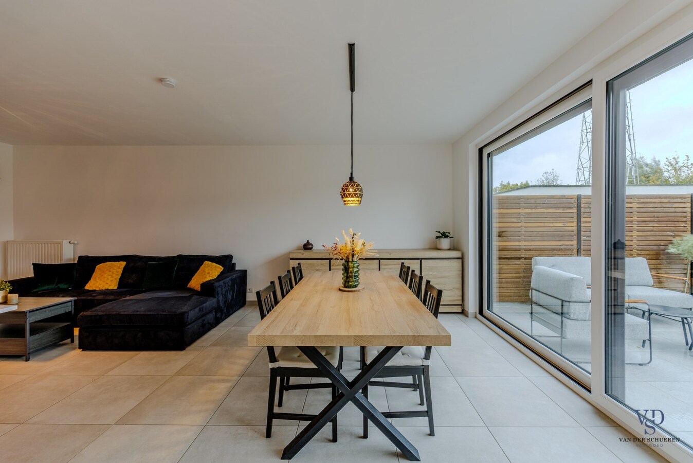 Recente, quasi-nieuwbouwwoning – instapklaar en energiezuinig (BEN) 