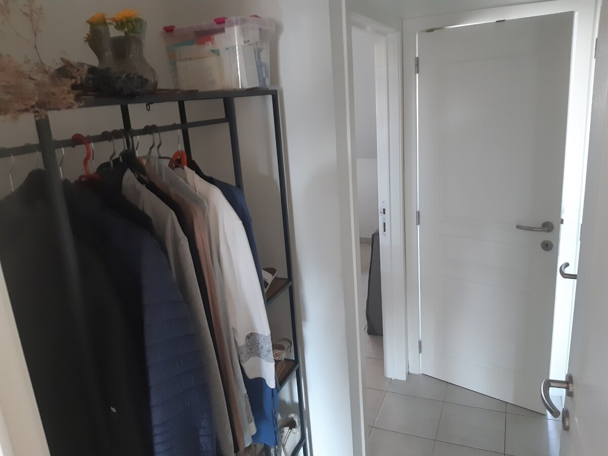 Ruim duplex 2 slpk-appartement in centrum Gavere. 