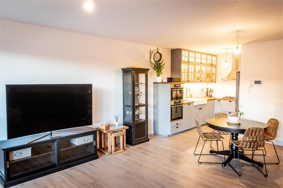 Volledig afgewerkt duplex-appartement met 3 slaapkamers 