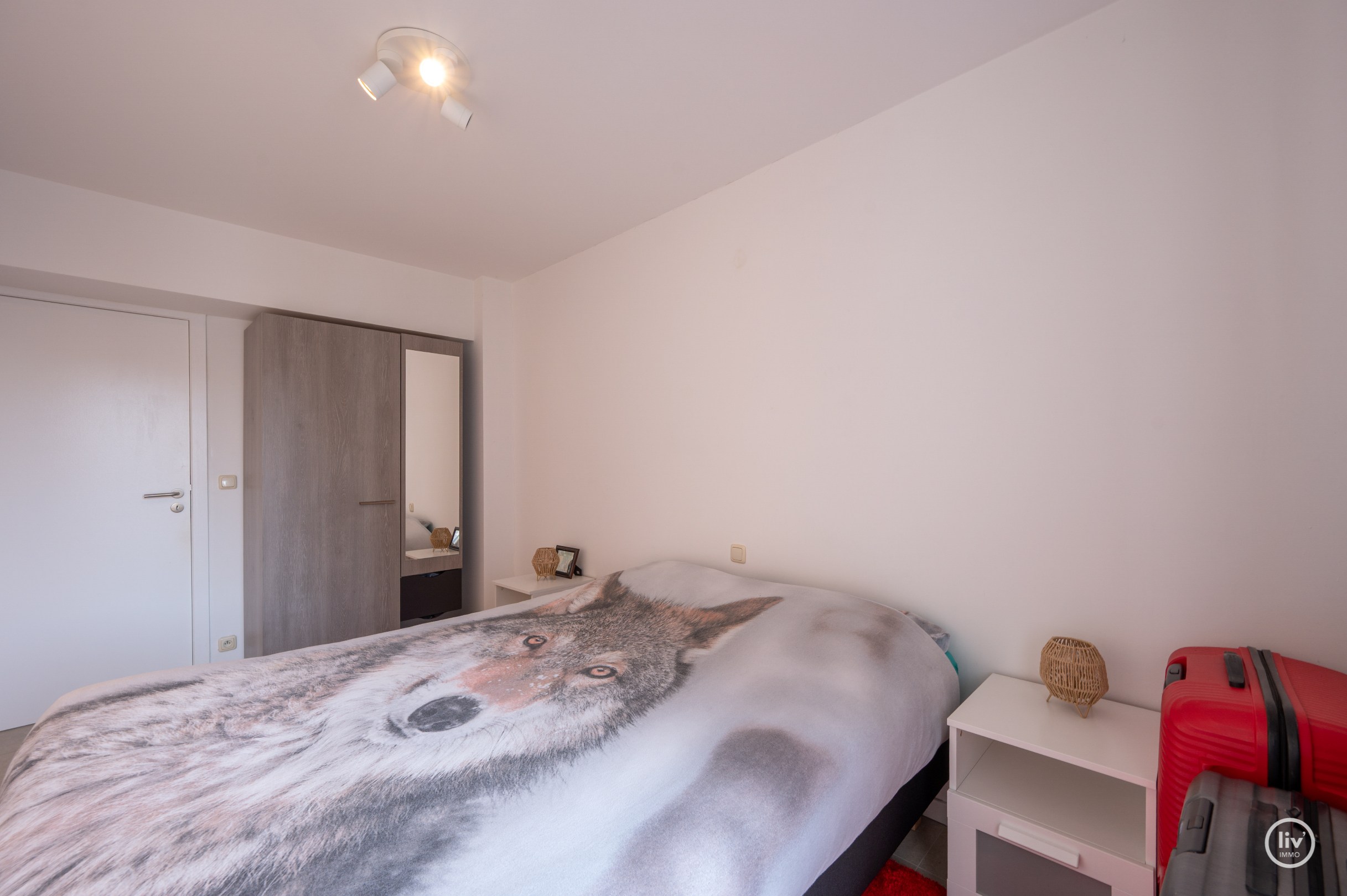 Uiterst lichtvol appartement met twee slaapkamers op het Alfred Verweeplein. 