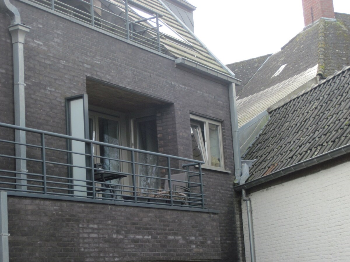 Ruim appartement met 2 terrassen. 