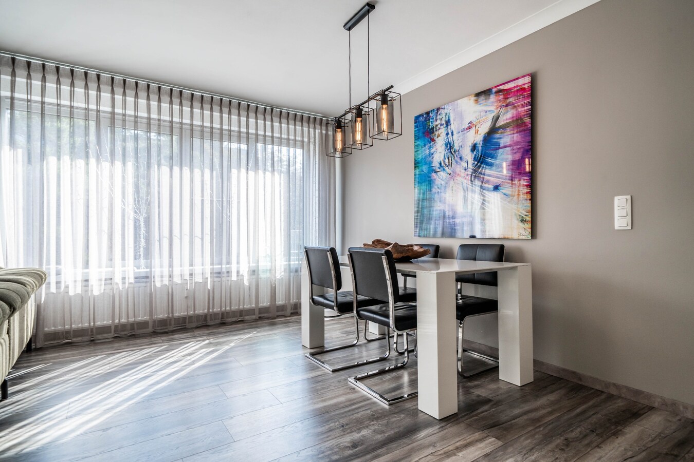 Ruim appartement (125 m²) met 3 grote slaapkamers. Centrum Genk! 