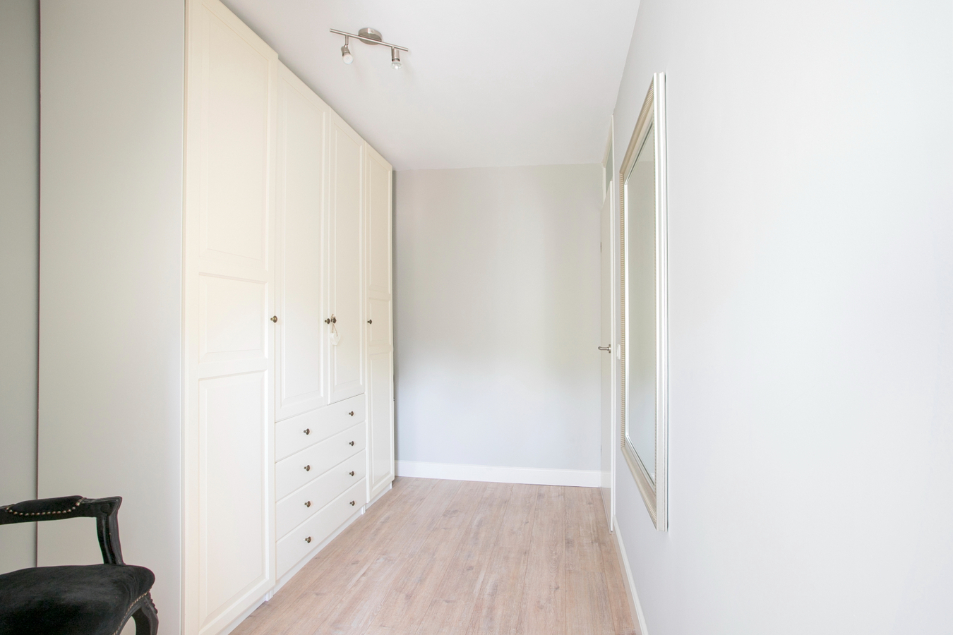 Prachtige afgewerkte hoekwoning op een rustige locatie aan de rand van Hapert. 