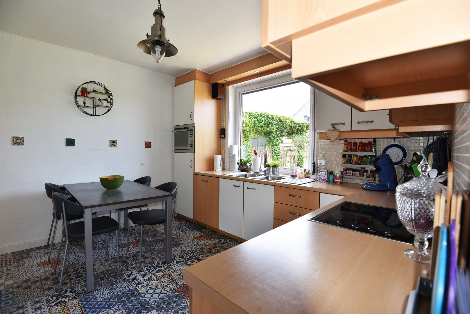 Gezinswoning 3 slpks, garage en tuin, rustig gelegen te Maldegem (Kleit) 