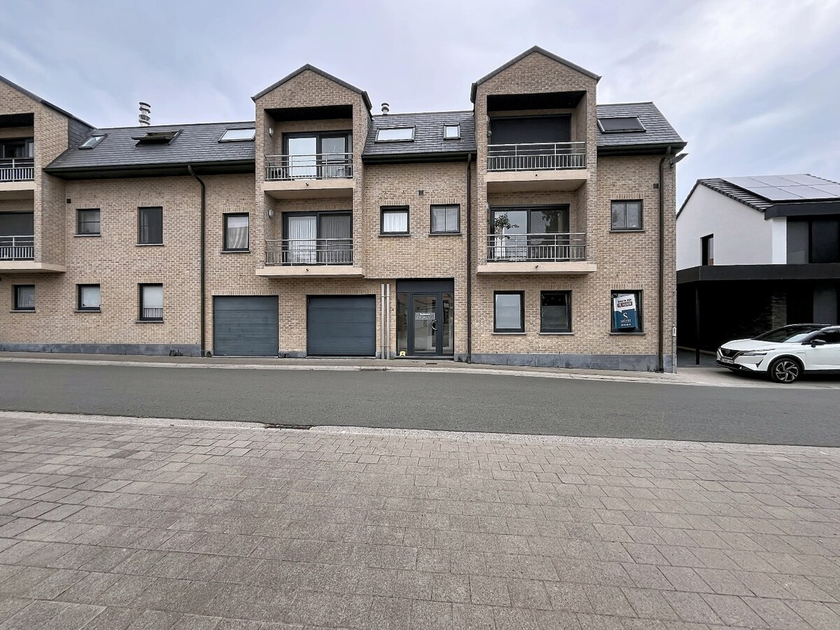 Ruim Appartement met groot terras Ursel 