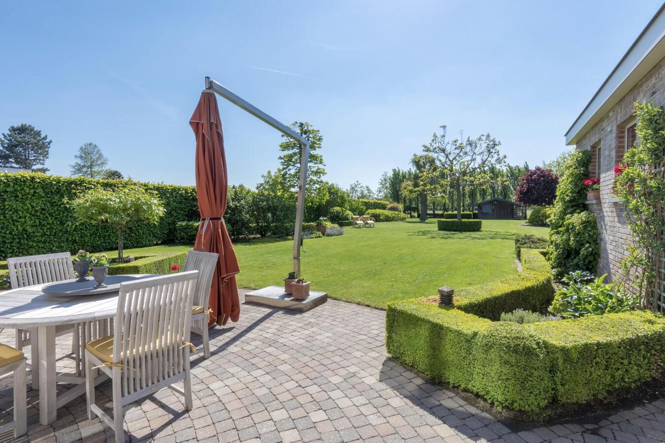 Kwaliteitsvilla op toplocatie met prachtige tuin 