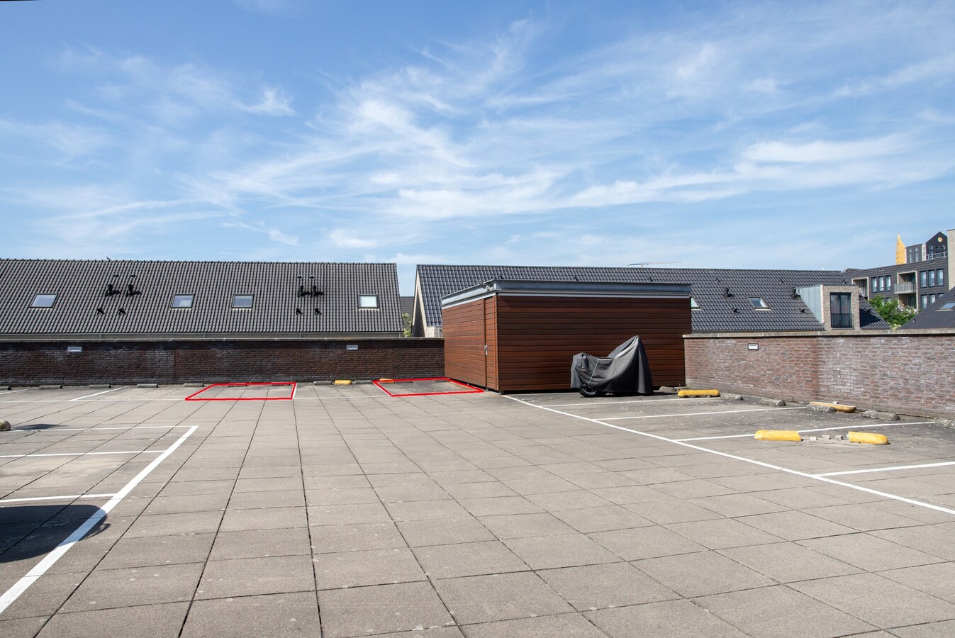 Afgesloten parkeerplaats aan de Woenselse Markt. 