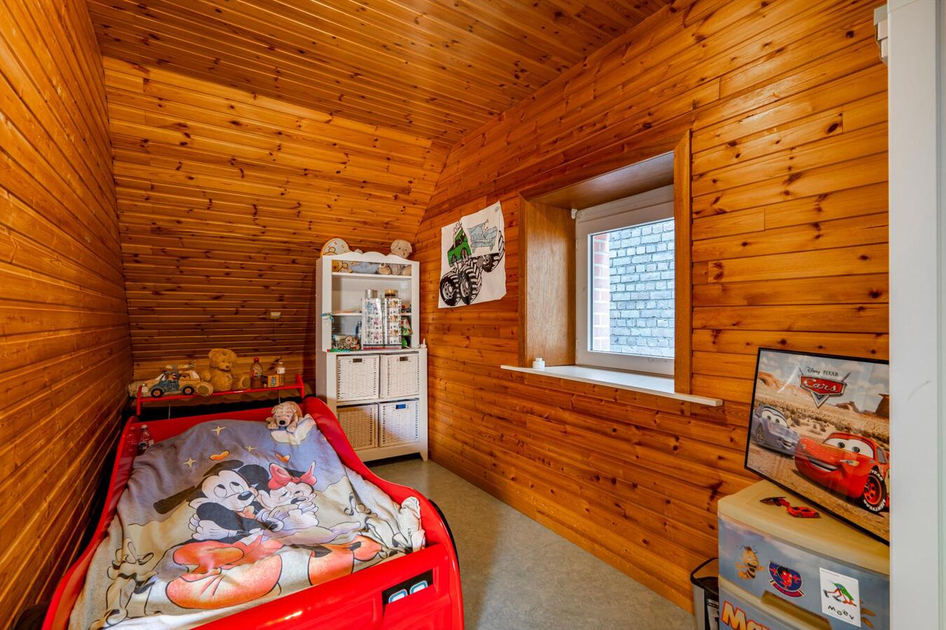 Uitstekend gelegen vrijstaande woning met grote onderhoudsvriendelijke tuin 