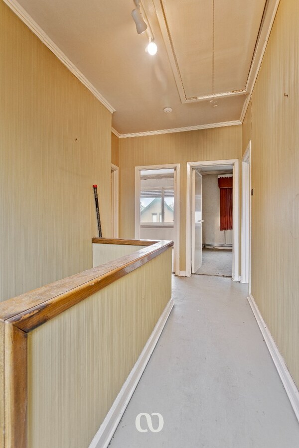 Te renoveren gezinswoning met mooie tuin in Oudenaarde 