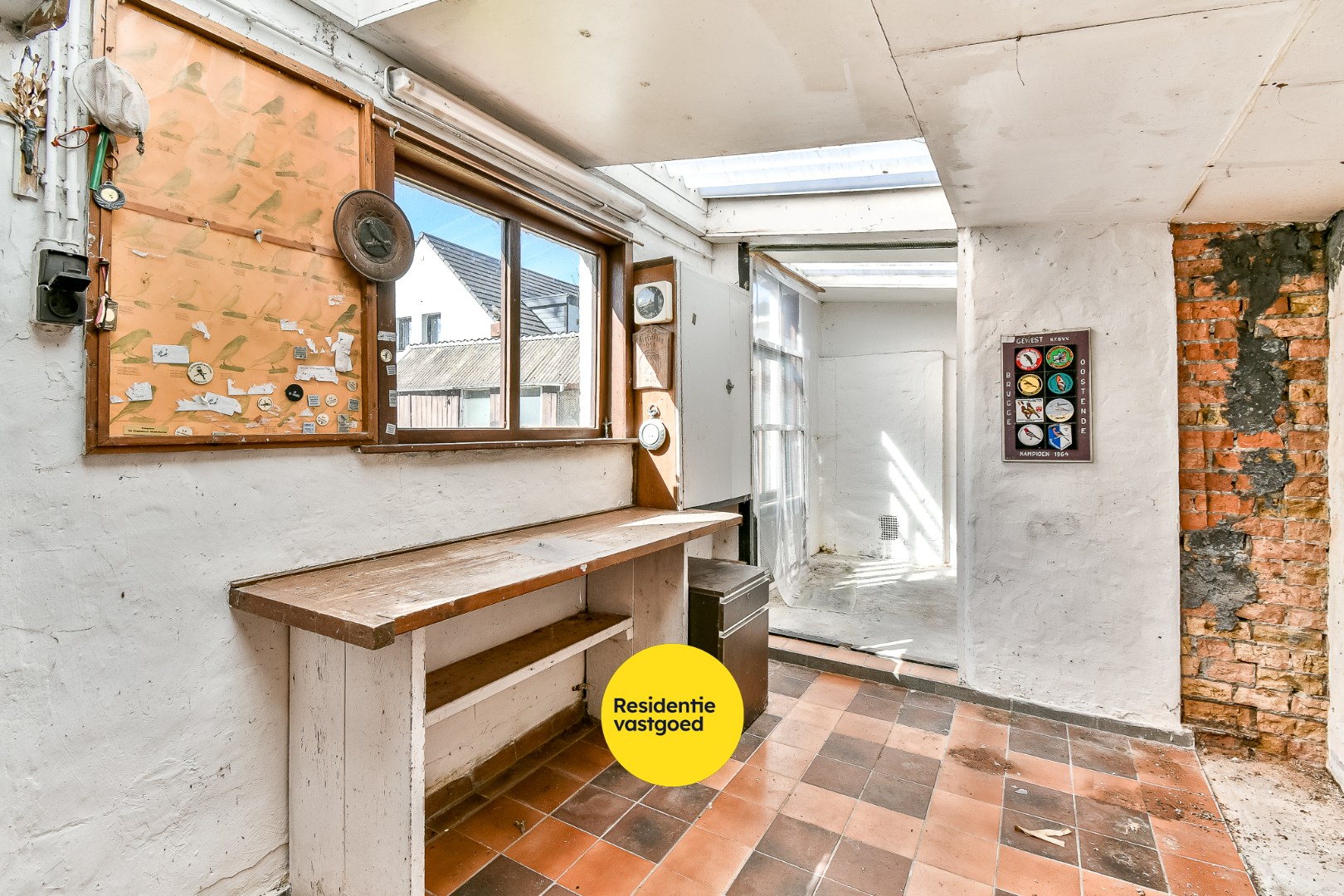 Te renoveren halfopen bebouwing met tuin en groot potentieel 