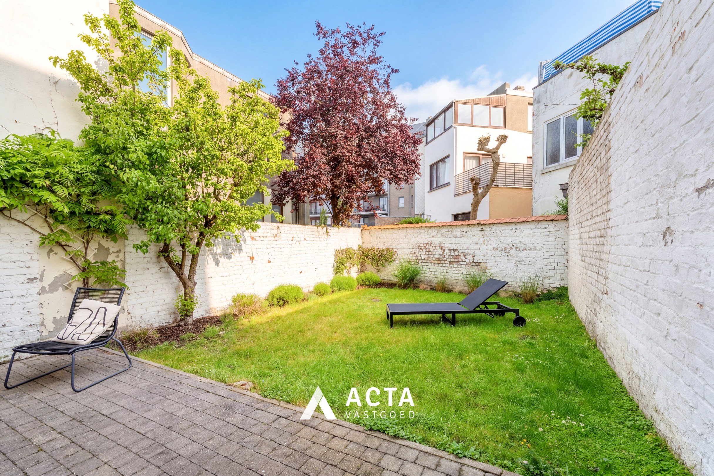 Instapklare stadswoning met drie slaapkamers en tuin 
