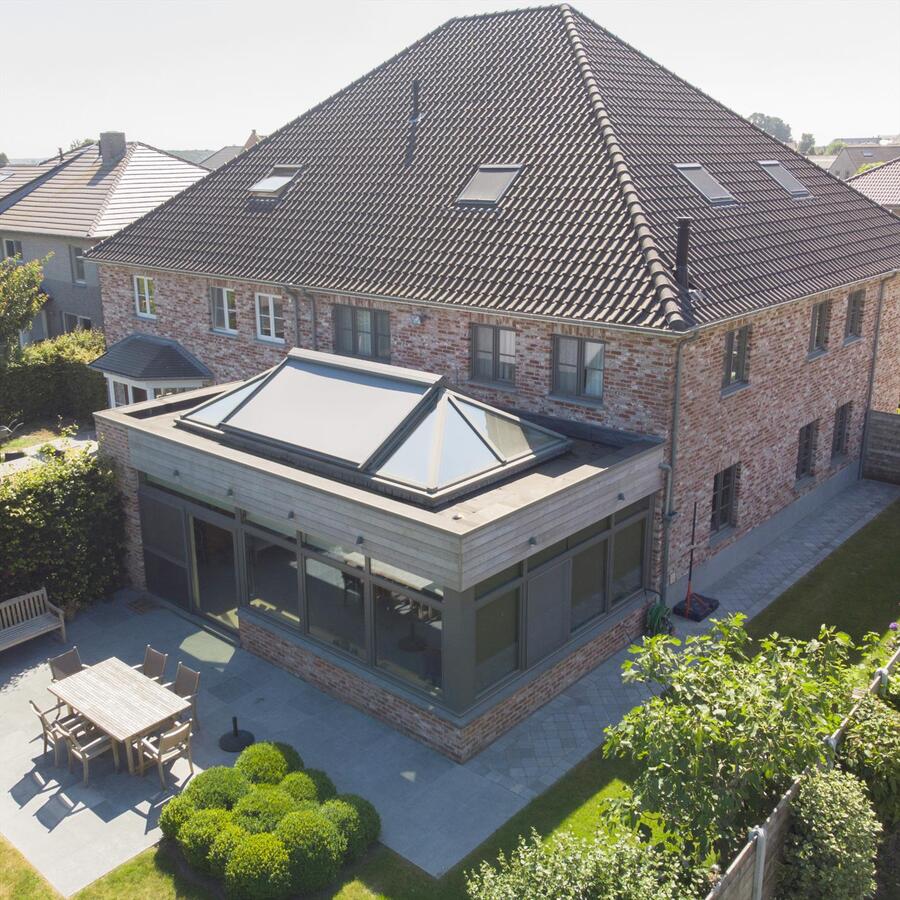 Prachtige recente villa te Aartrijke 