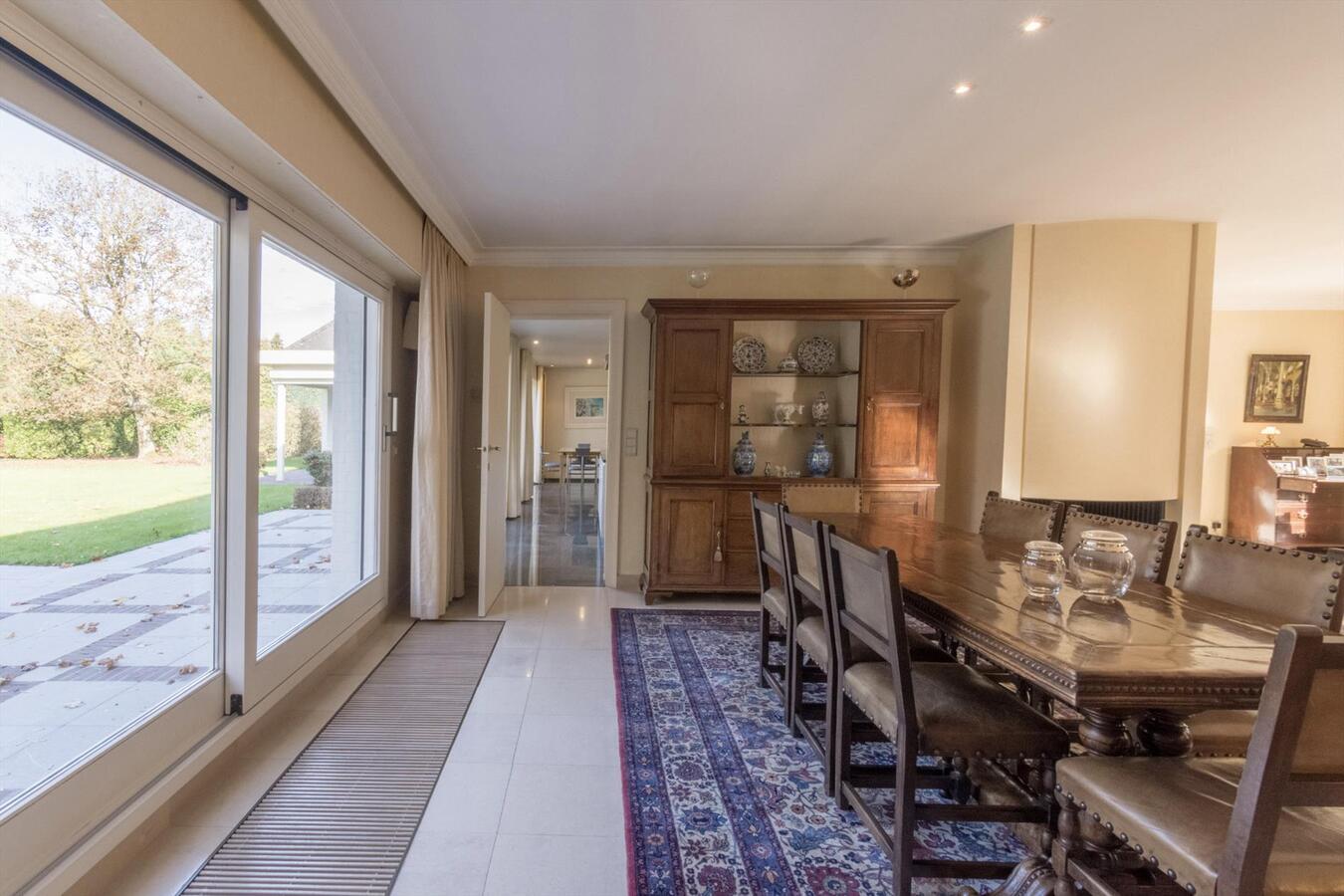 Prestigieuze villa met prachtige parktuin 