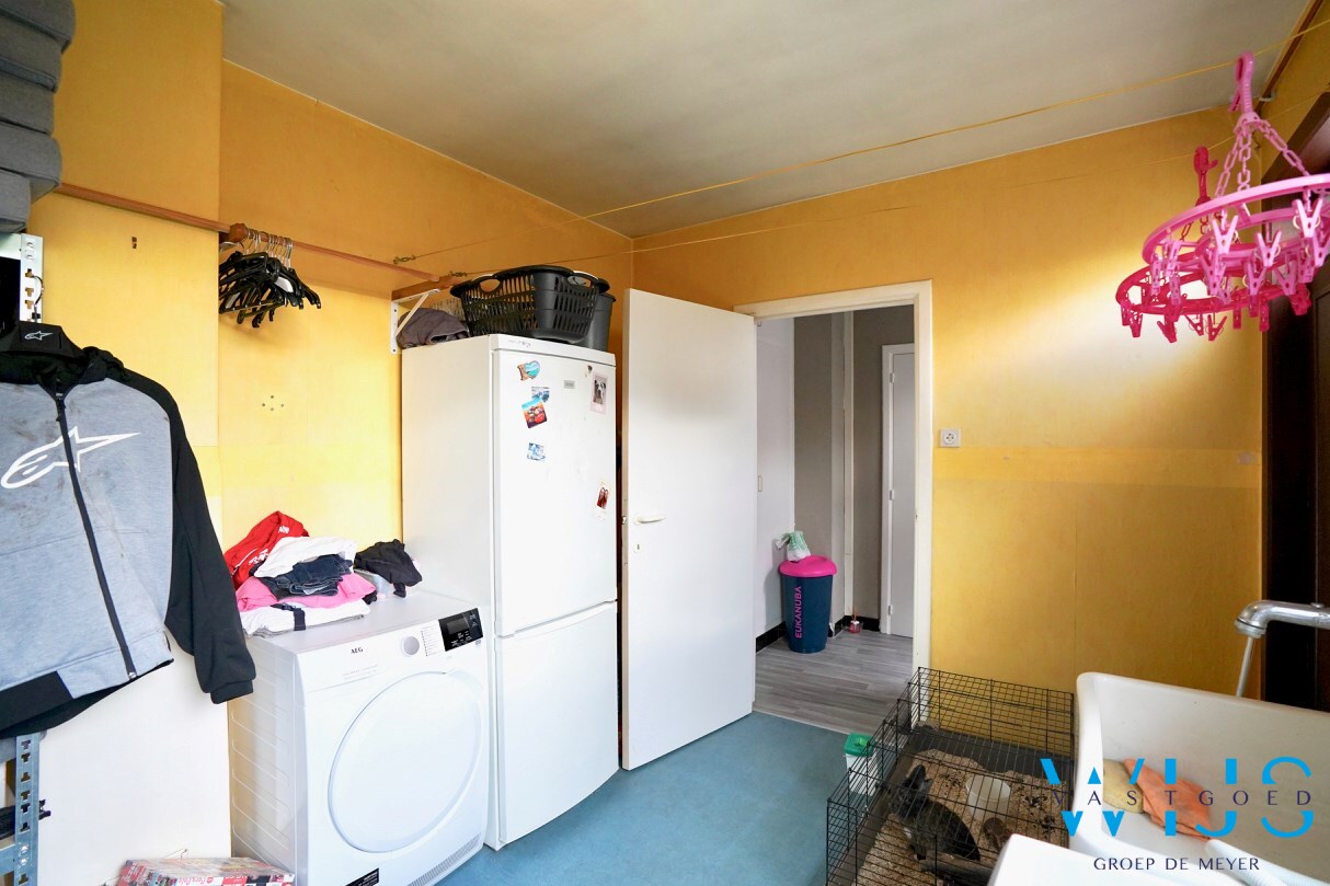 Toffe gezinswoning met garage in het CENTRUM VAN ERTVELDE ! 