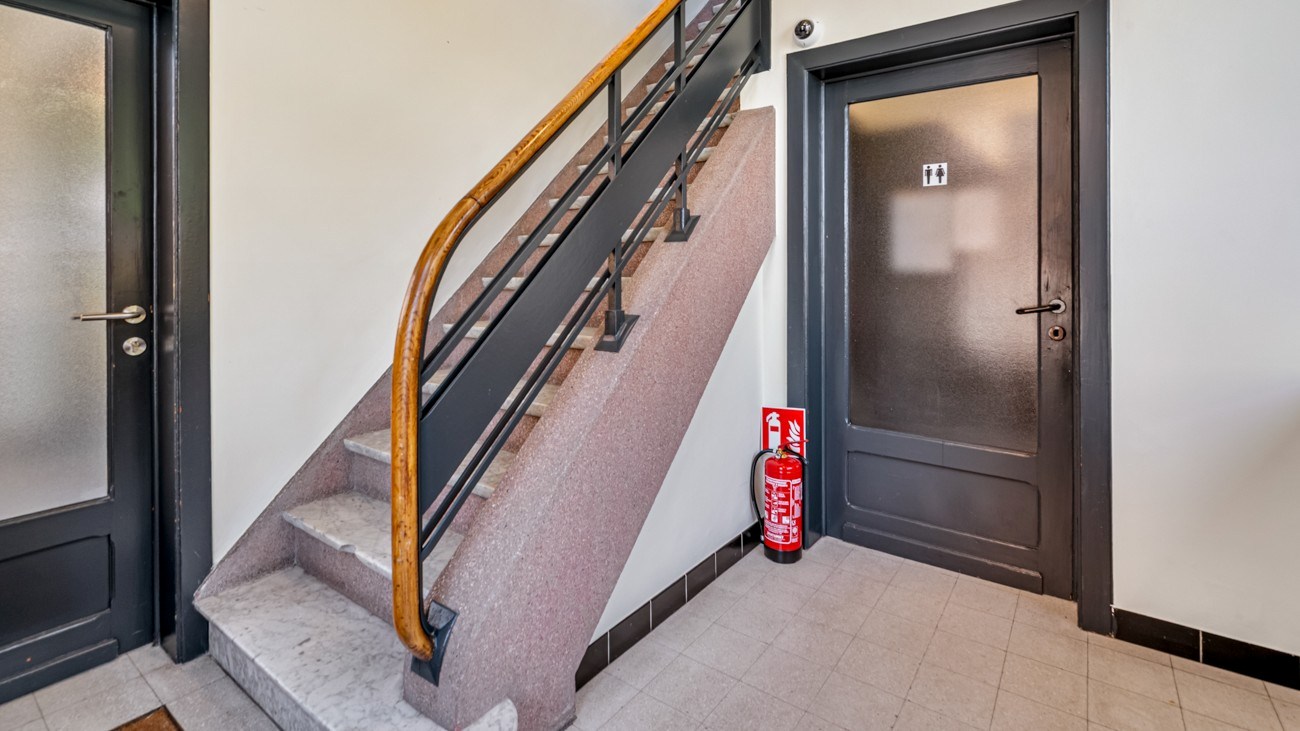 Volledig gerenoveerde kantoren in kleinschalig business center in Gent