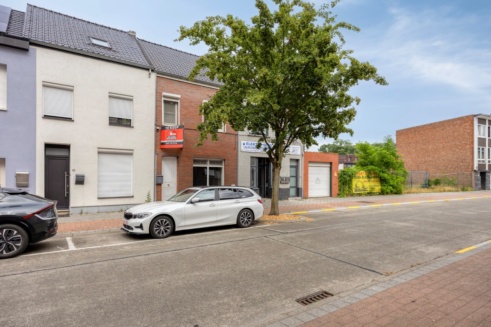 Gezinswoning met 3 slpk. en garage in het centrum van Leopoldsburg 