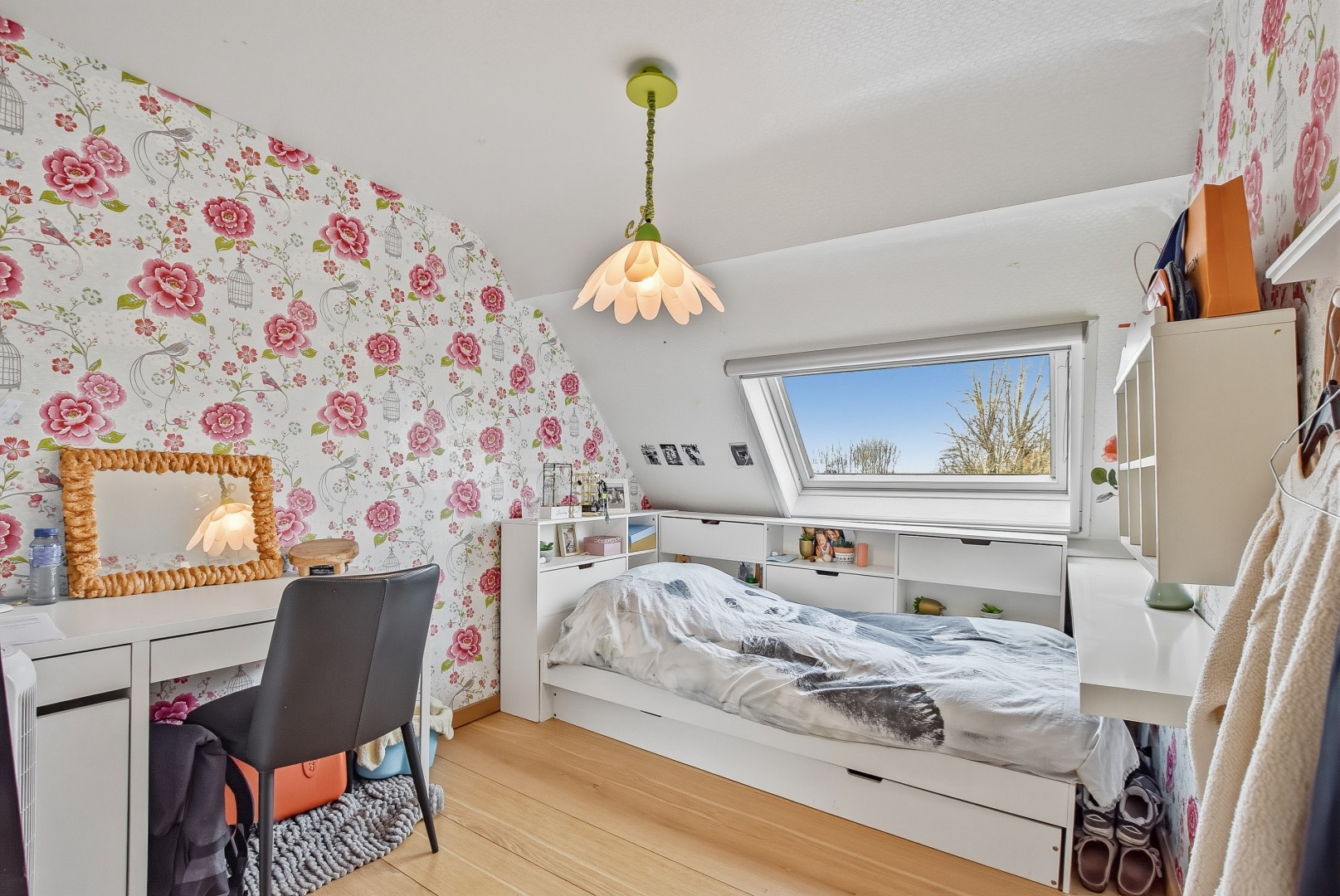 Restaurant met privéwoning en 2 B&amp;B-kamers op 4.370 m² 