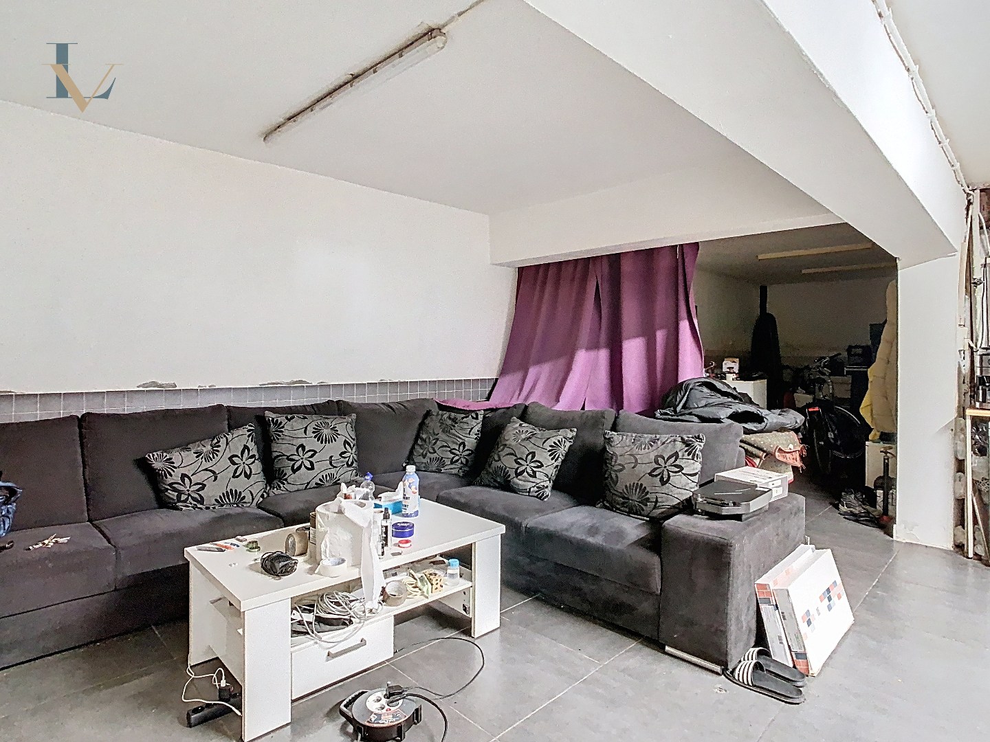 e renoveren opbrengsteigendom met handelspand en woonunits/ ook geschikt als projectgrond 