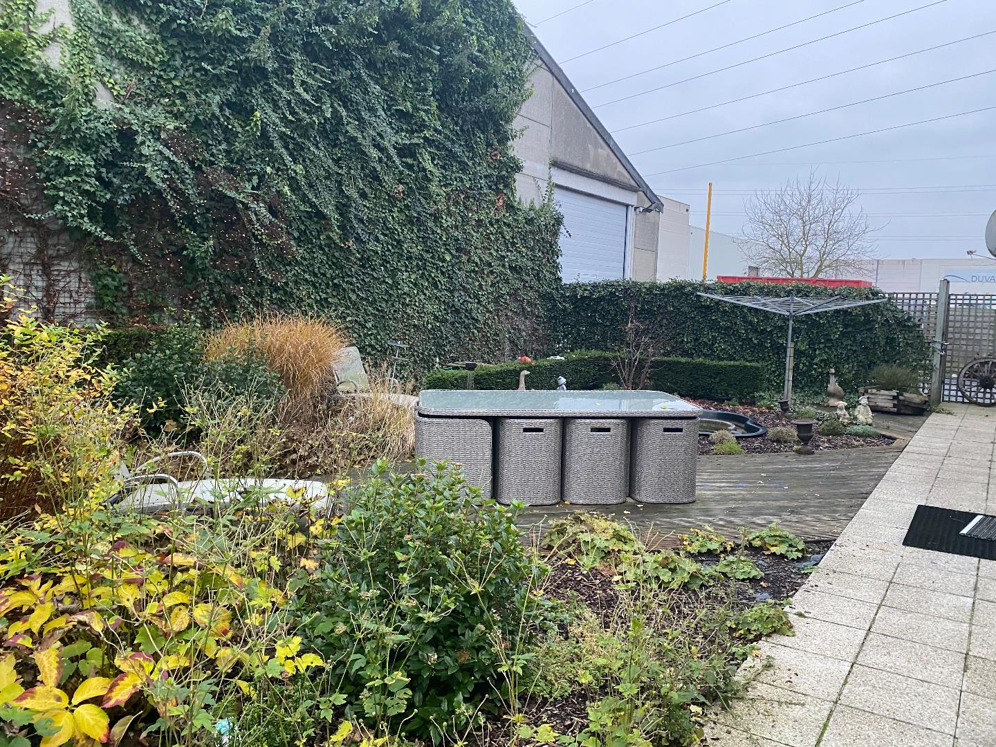 VERKOCHT VICHTE NIJVERHEIDSLAAN 