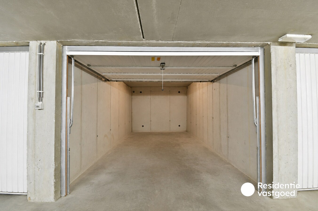 Te huur garage - Westkerke