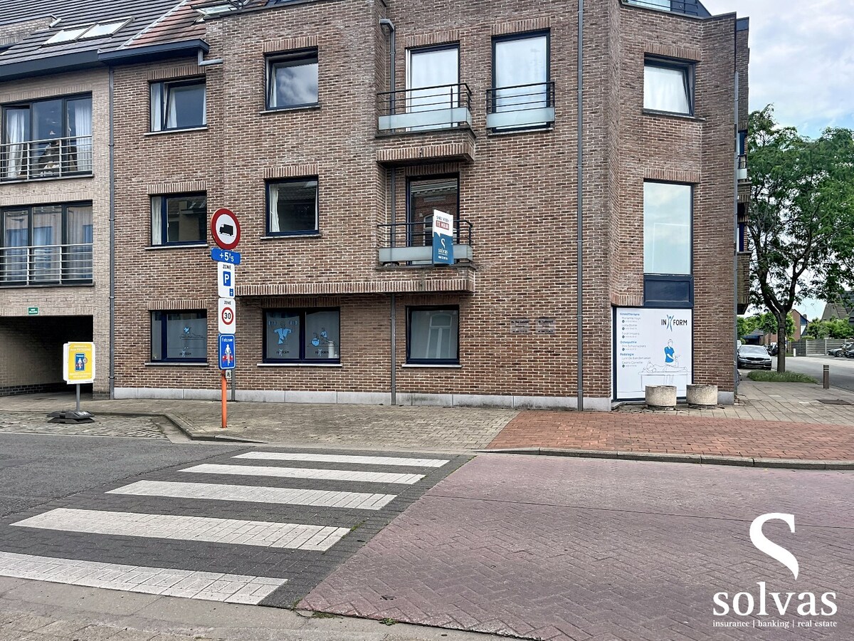HOEKAPPARTEMENT MET KELDERBERGING 