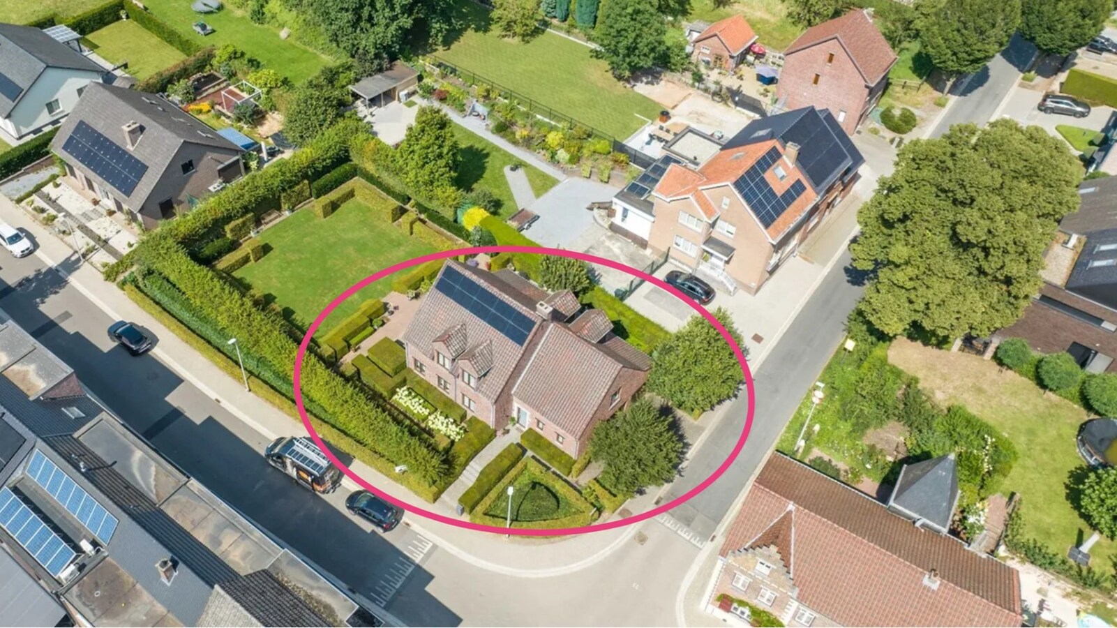 Instapklaar, energiezuinig landhuis op rustige locatie 