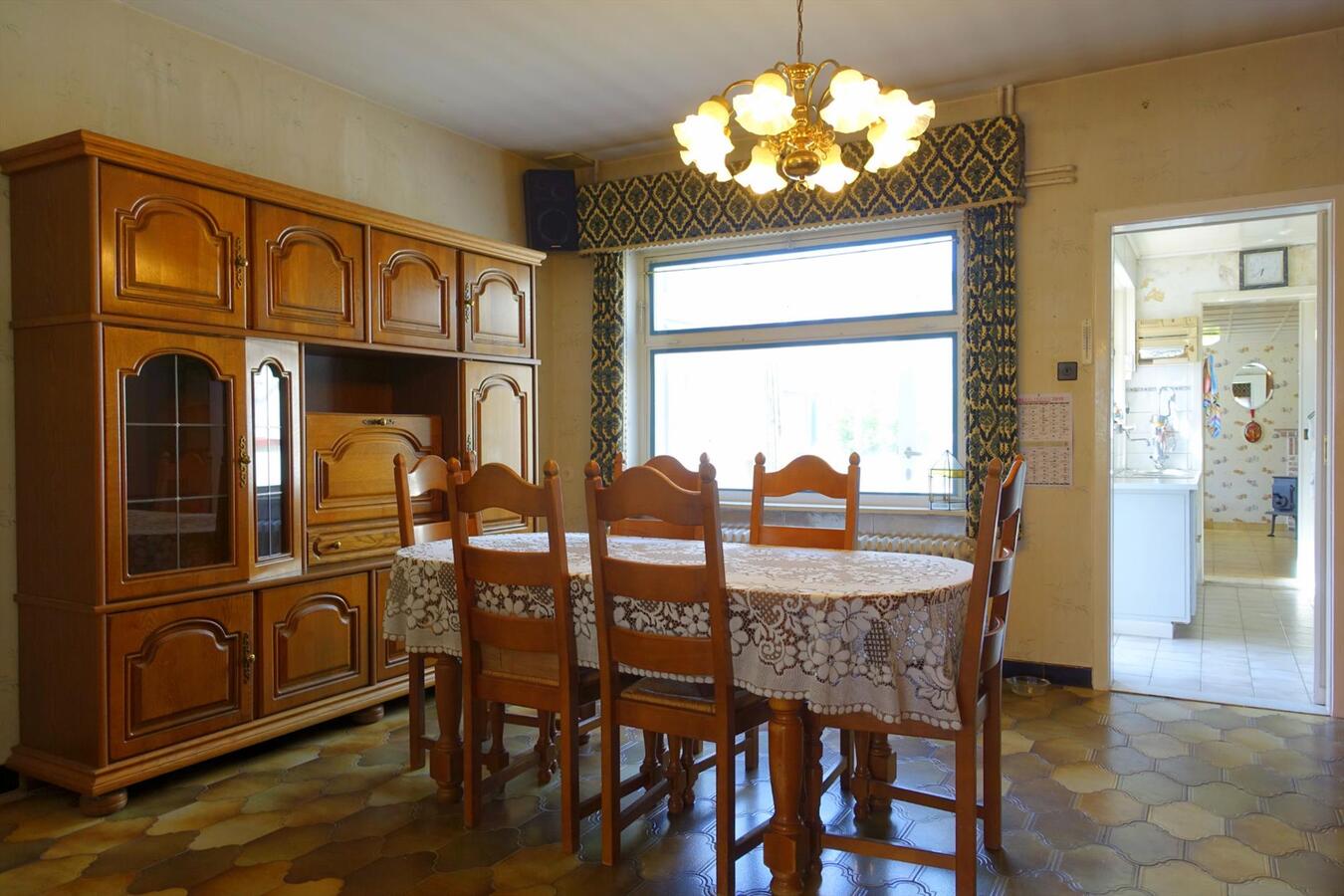 Ruime te renoveren woning 