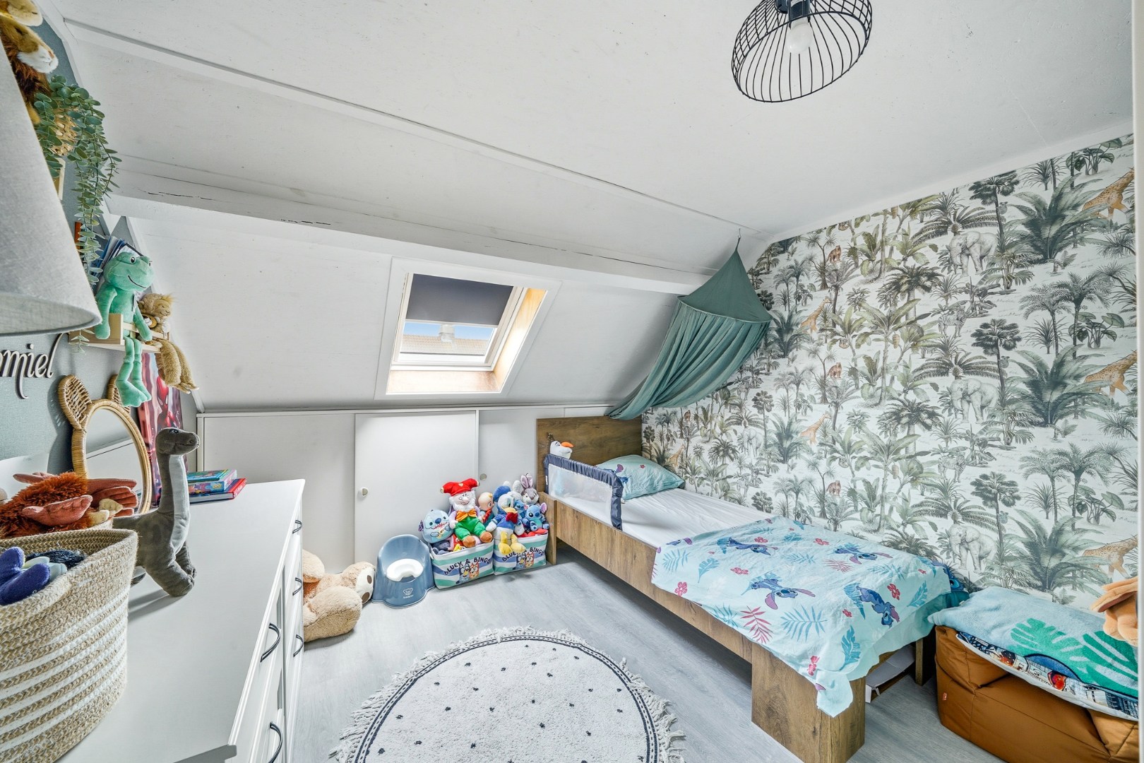 Instapklare woning met 4 slaapkamers te Oostende 