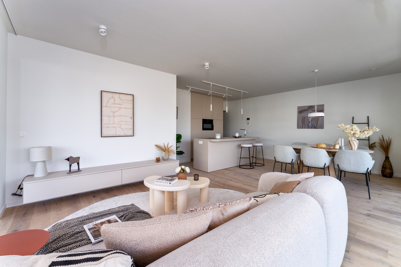 Luxueus afgewerkt nieuwbouwappartement met 2 slaapkamers en royaal terras 
