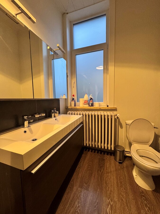 Instapklare woning met 3 slaapkamers en tuin te Roeselare 