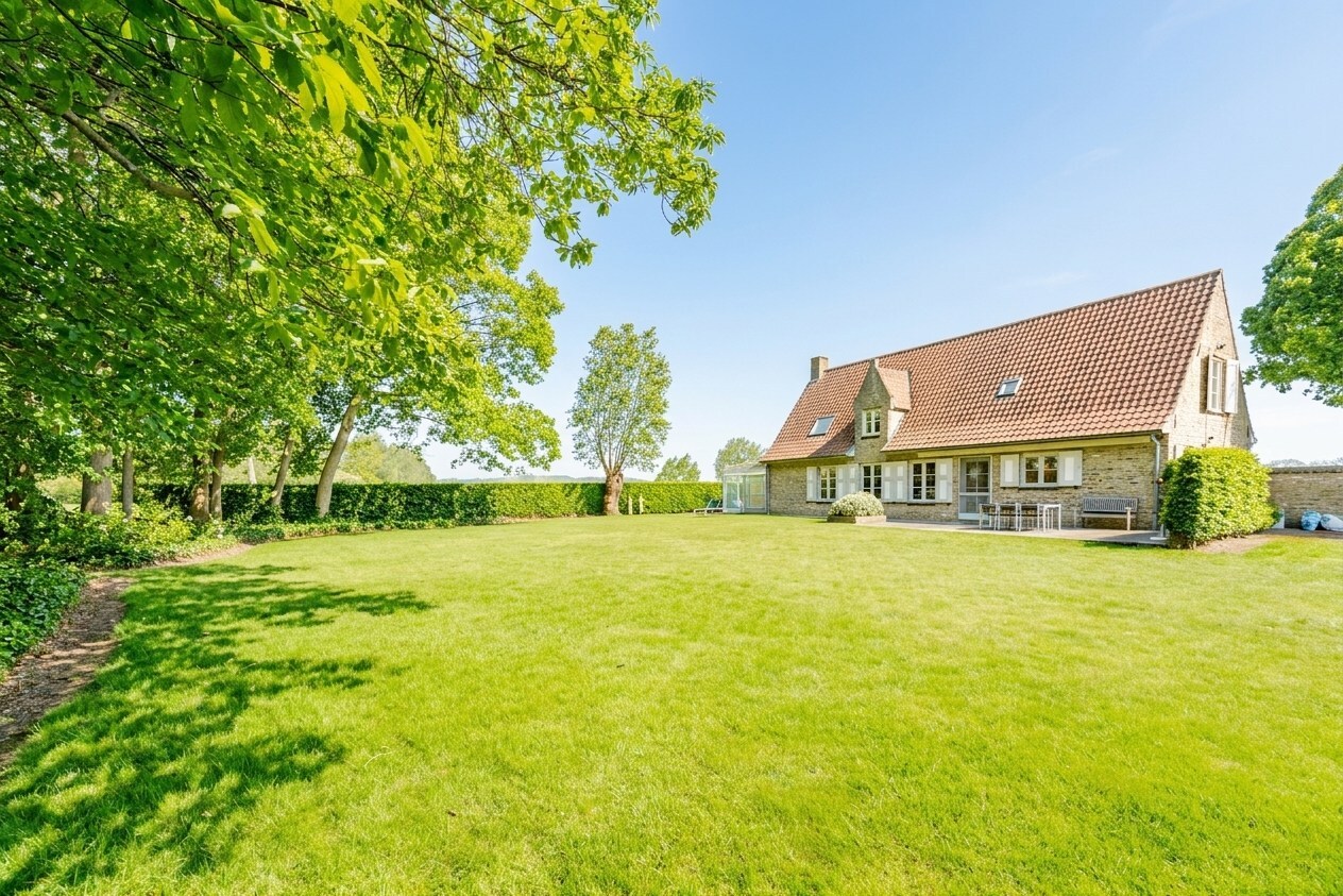 Alleenstaande topper met 3 slaapkamers nabij het Arboretum van Koekelare 