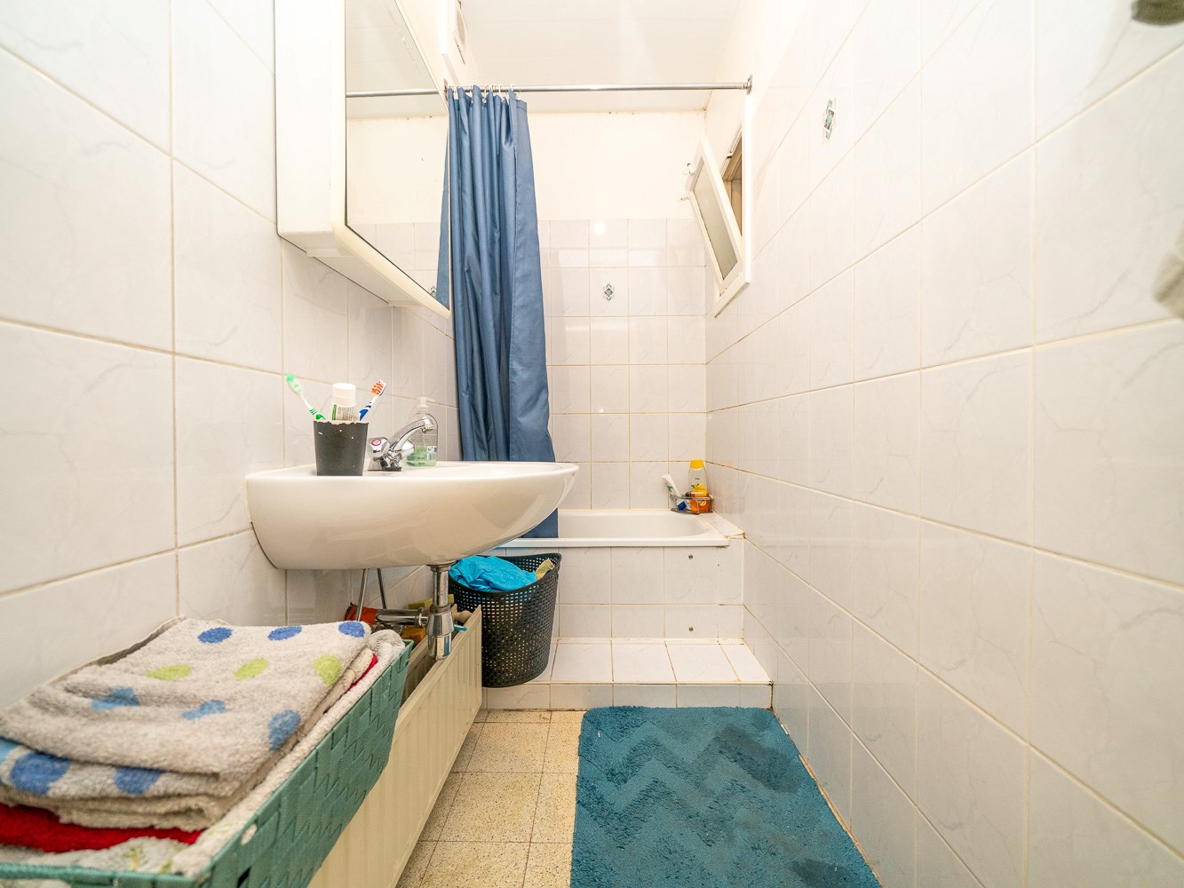 Opbrengsteigendom met 3 units op zeer gunstige locatie 