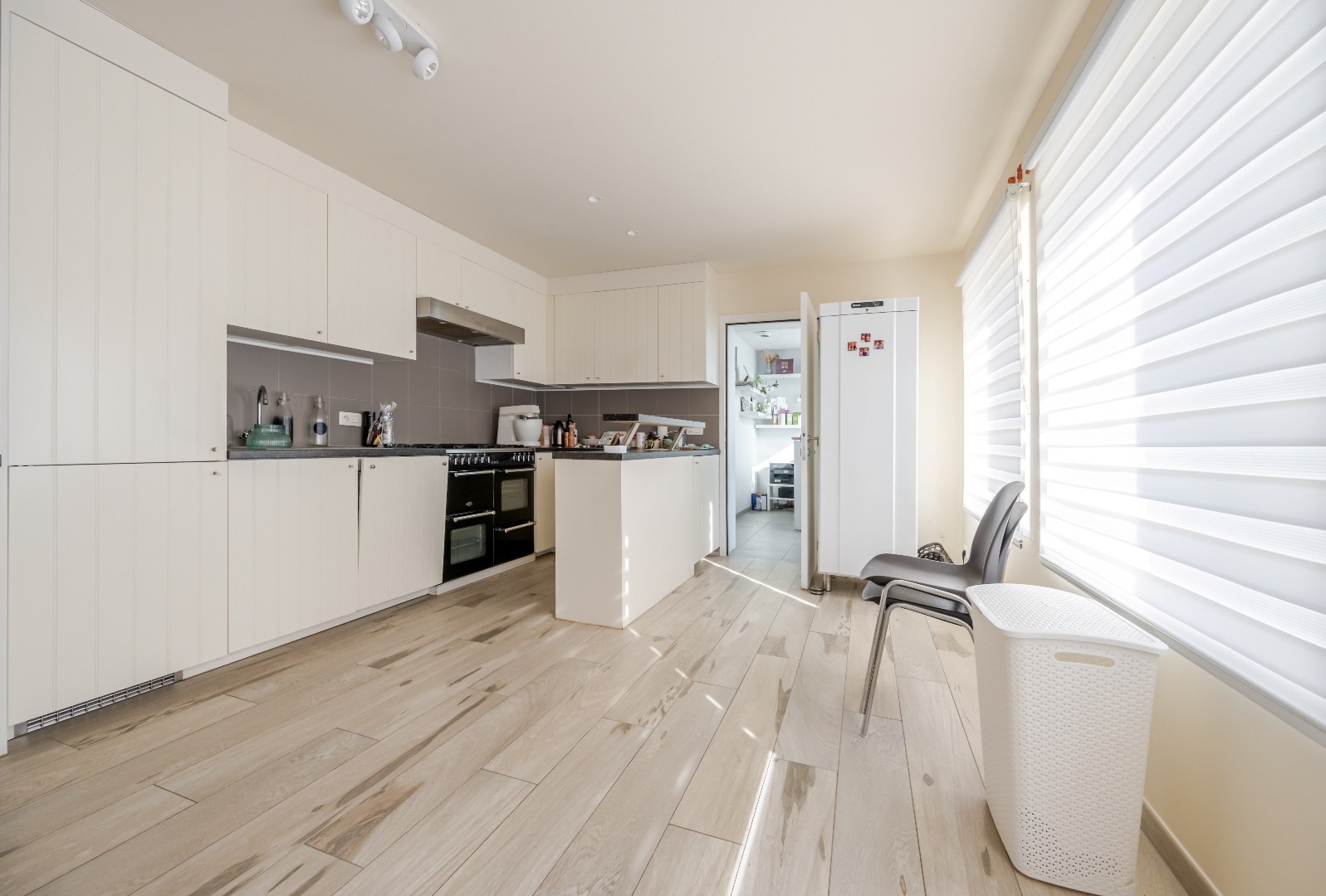Energiezuinige villa met exclusieve wellness en polyvalent bijgebouw in Oostende 