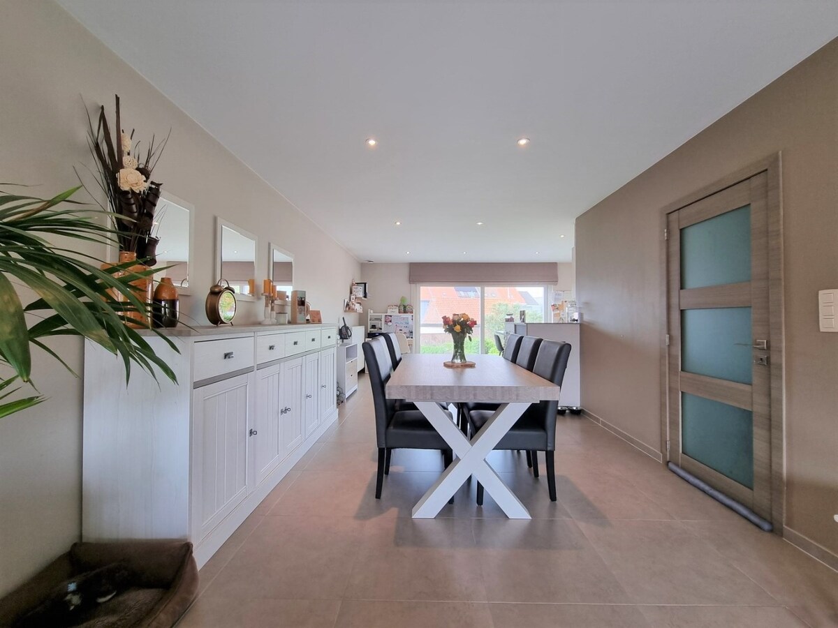 Knappe, recente gezinswoning met garage en grote tuin - Zeebrugge 