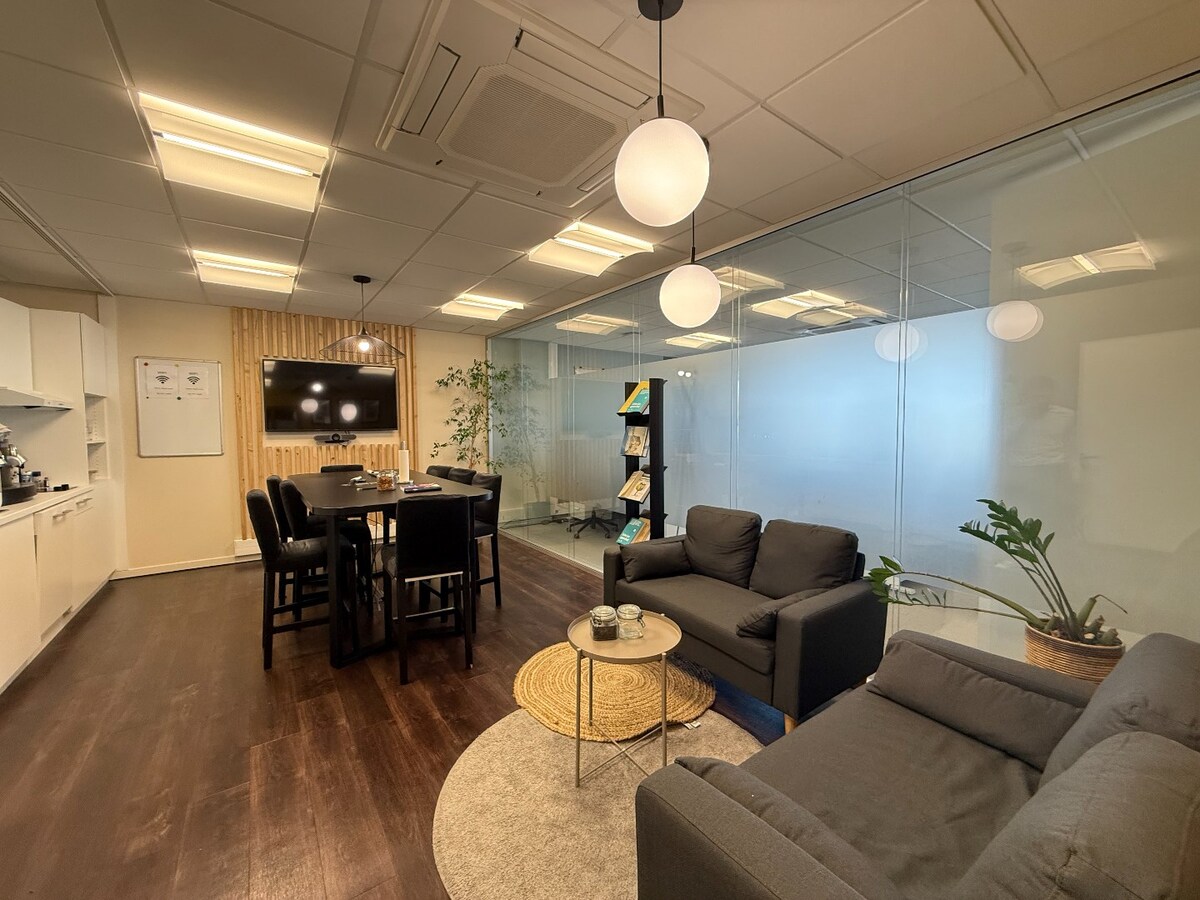 Superbe bureau de ±123 m² dans le zoning OUEST de Tournai 