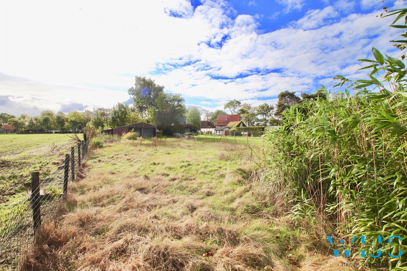 Ruime bouwgrond van 1.998 vierkante te Oosteeklo ! 