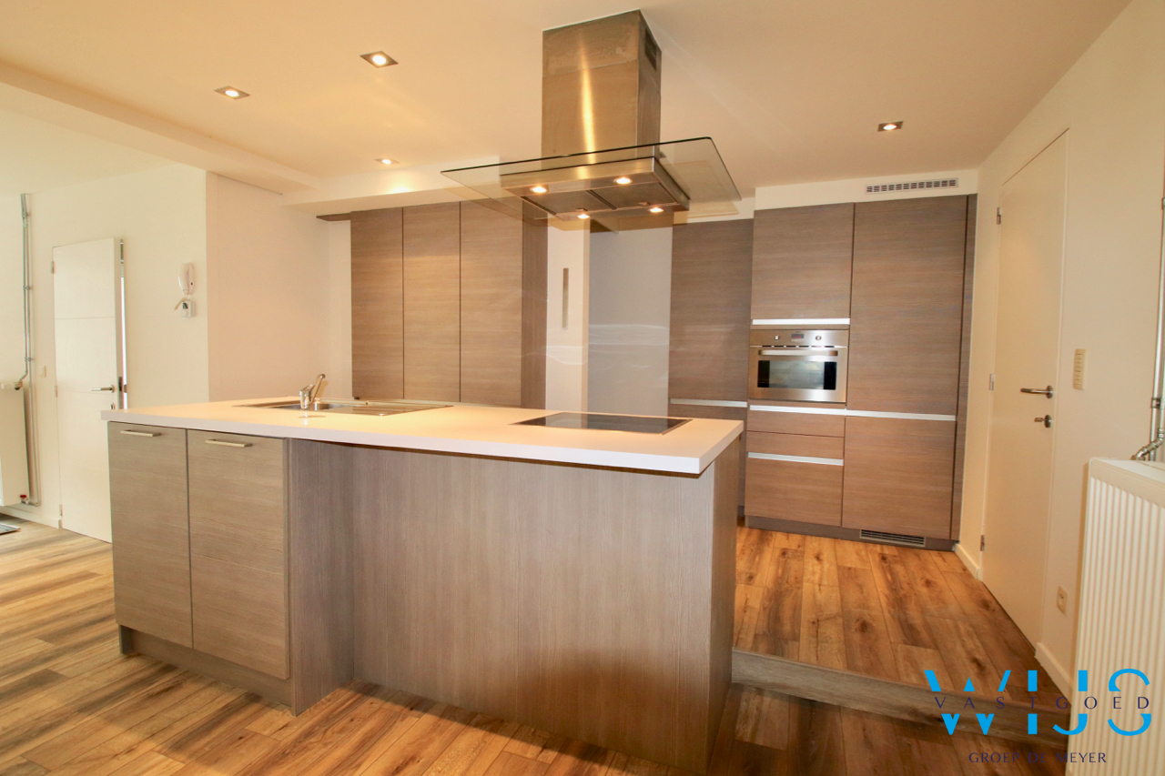 Instapklaar gelijkvloers appartement met 1 slaapkamer &amp; binnenkoer te ASSENEDE! 