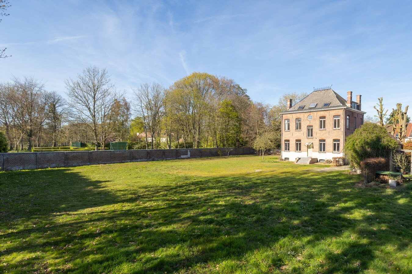 Villa Wilhelmina - Neoclassicistische herenwoning in het centrum van Heusden 