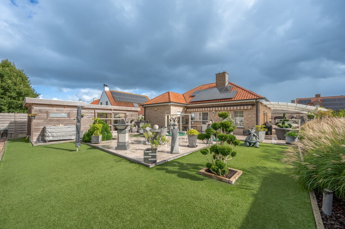 Klassevolle villa in residentiële villawijk te Knokke-Heist 