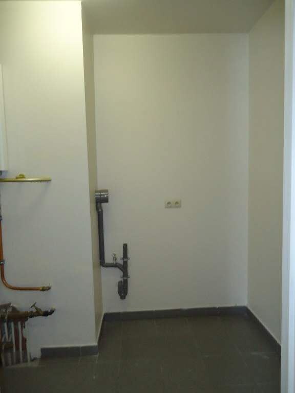 Ruim appartement met terras en garage 