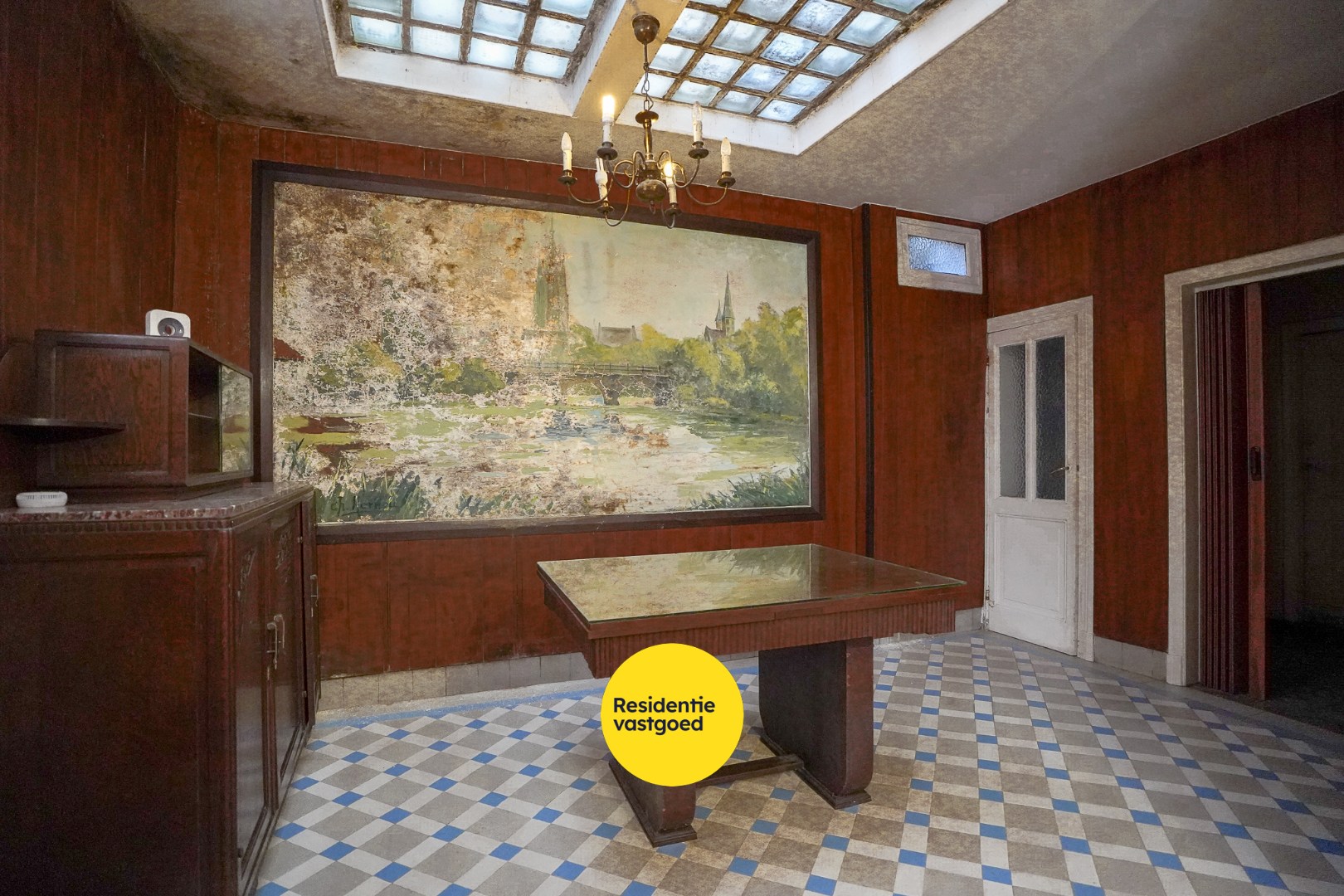 Karaktervolle hoekwoning op topligging in hartje Brugge 