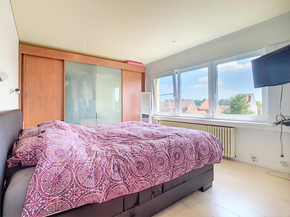 Mooie bel-étage met zeer ruime garage en knap aangelegde tuin - Zeebrugge 