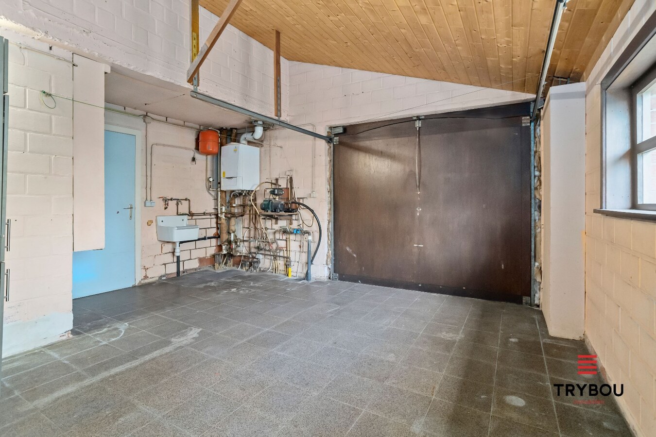 Rustig gelegen, vrijstaande woning aan de rand van het centrum van Merkem 