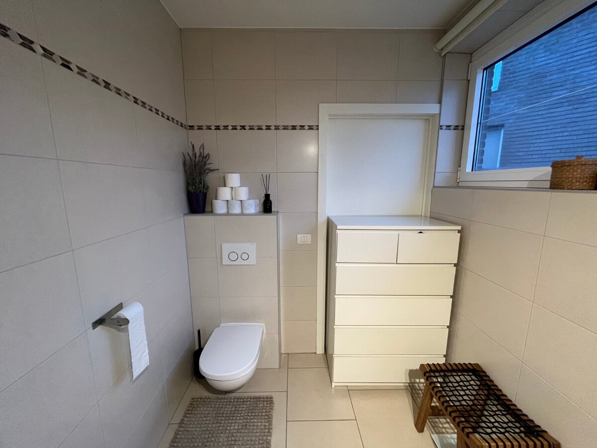 Bijzonder ruim 2-slpk-luxeappartement in centrum De Pinte 