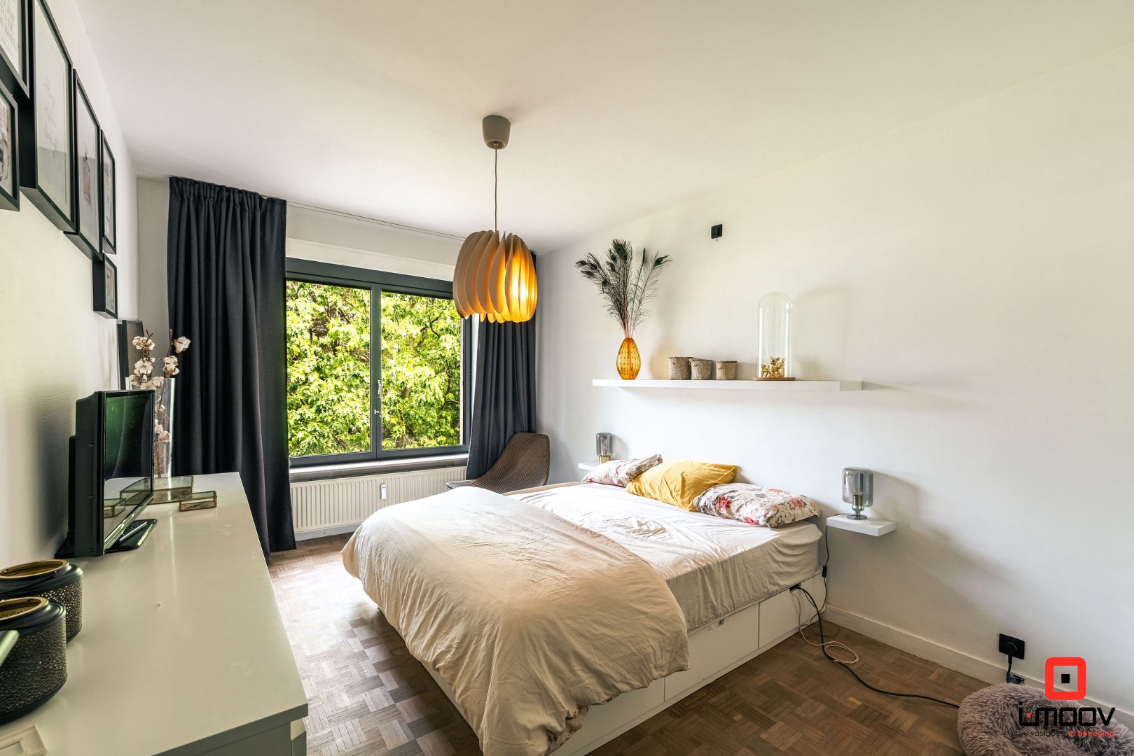 Ruim en lichtrijk appartement met terras en garage op topligging te Sint-Denijs-Westrem 