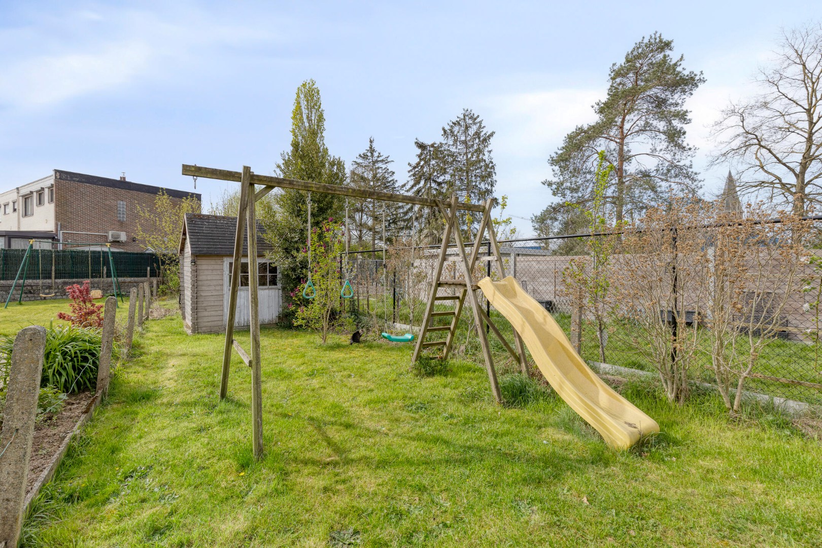 Gerenoveerde halfopen woning met 3 slaapkamers en tuin – 1651 LOT (BEERSEL) 