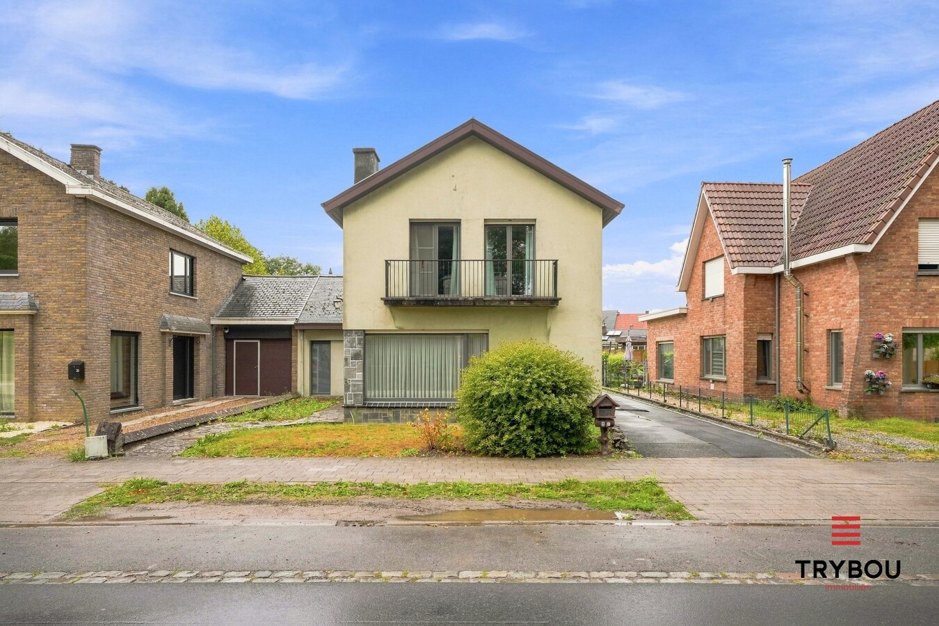 Uitstekende gelegen woning met loods en tuin! 