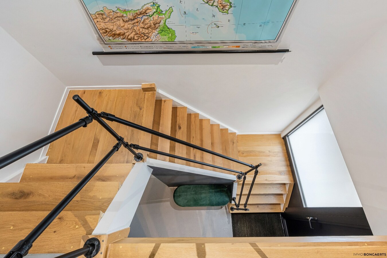 Ruime woning met 4 slaapkamers 